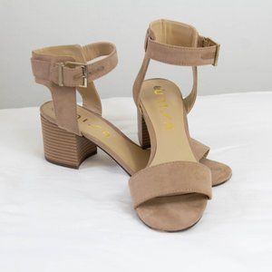 Women's Unisa Sandals Size 7